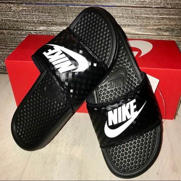Nike Shoes - NWT !!!! NIKE BENASSI JDI SLIDES !!!
